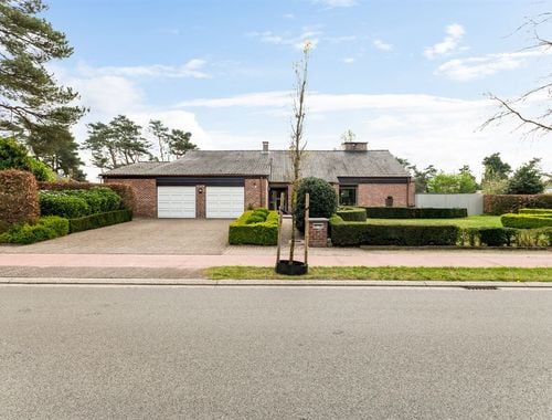                                         Villa te koop in Lommel, € 585.000
