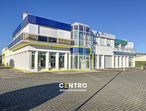                             Rez-de-chaussée commercial à louer à Roeselare
