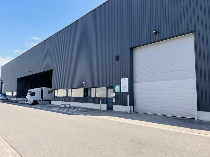 Bien professionnel à louer
                    à 2390 Westmalle