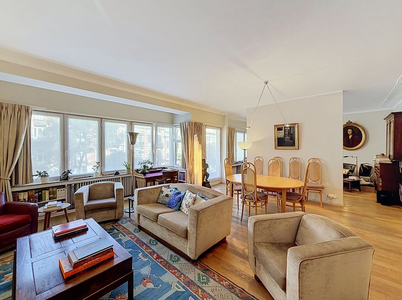 Appartement te koop in ,
                    1050 Elsene