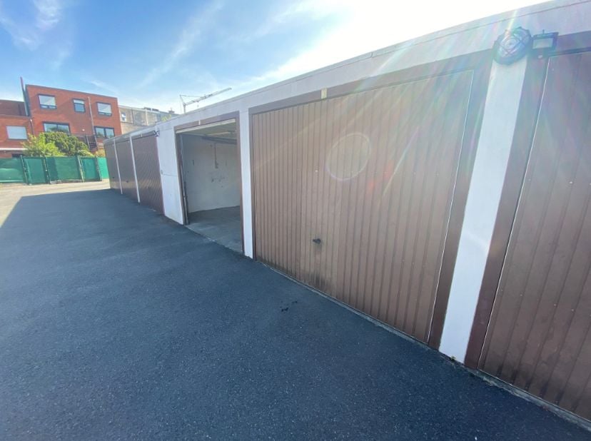 Garage te huur in Zieklien 16,
                    9000 Gent