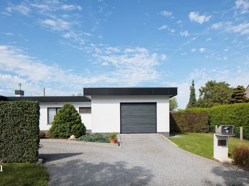 Huis te koop in Bosstraat 47,
                    9810 Nazareth