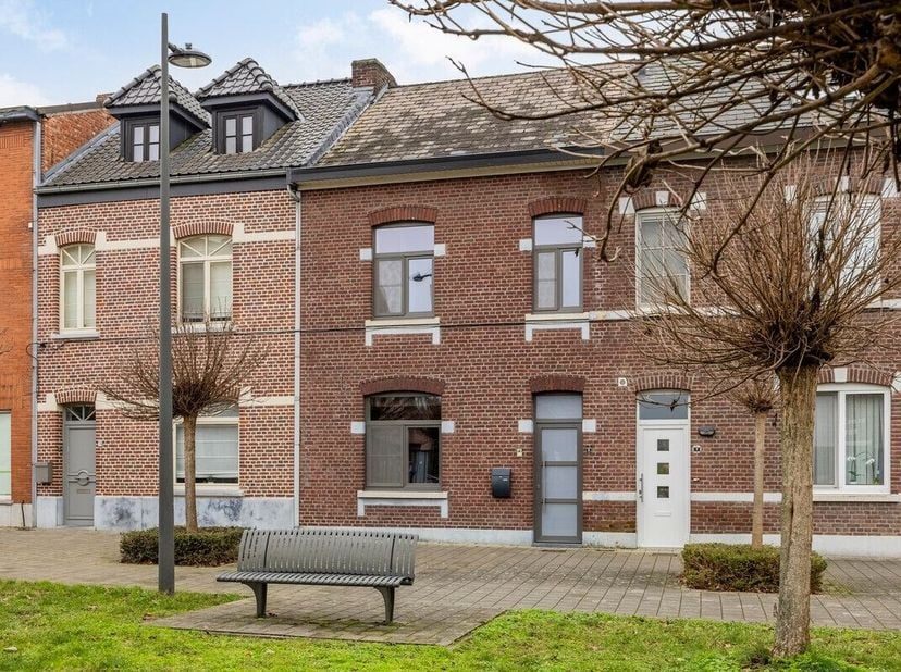 VENTE : Immeuble fermé avec 3 chambres à coucher à Kuringen<br />
Découvrez ce bel immeuble fermé à Kuringen. La propriété a été achetée il y a dix an