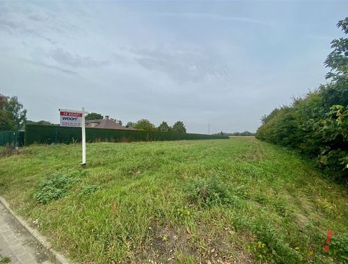                                         Grond te koop in Roeselare, € 305.000
