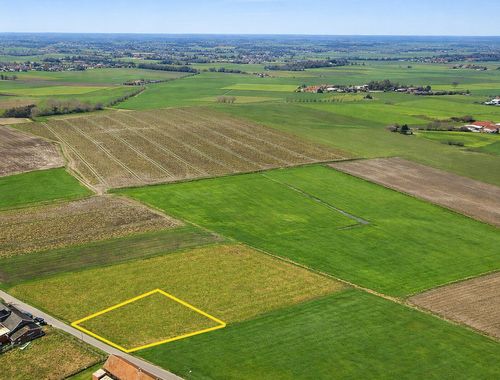                                         Bouwgrond te koop in Ichtegem, € 330.000
