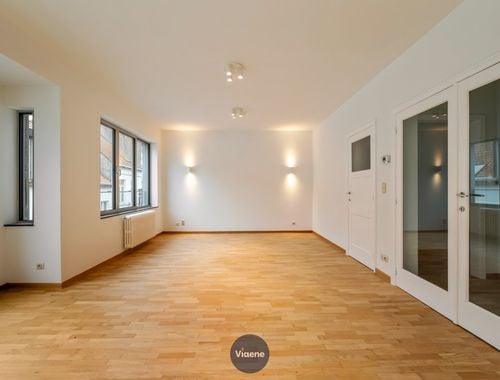                                        Kantoorruimte te huur in Oostende, € 750
