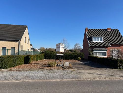                                         Bouwgrond te koop in Bilzen, € 145.000
