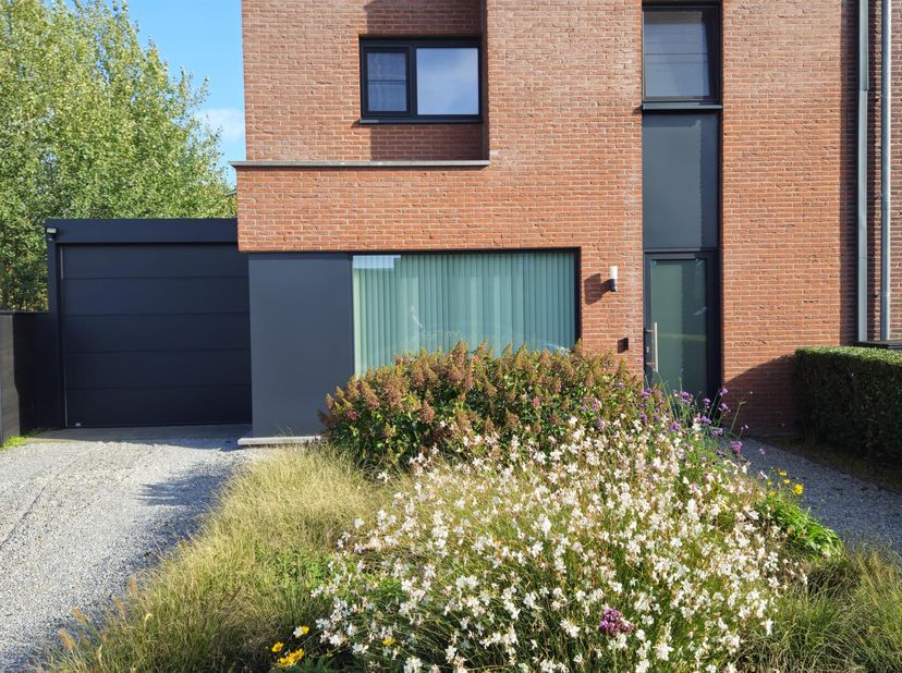 Huis te koop in In De Mool 70,
                    3630 Mechelen-aan-de-Maas