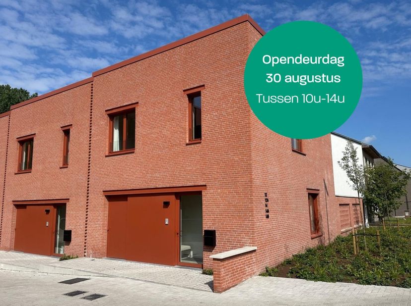 Ruime en lichtrijke leefruimtes, 3 volwaardige slaapkamers en een private tuin maken van deze volledig afgewerkte modelwoning in Eilandpark de ideale