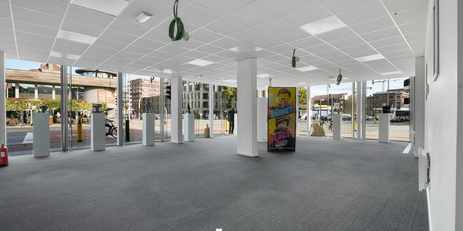 Bien professionnel à louer à Meensesteenweg 2 boîte 01, 8500 Kortrijk