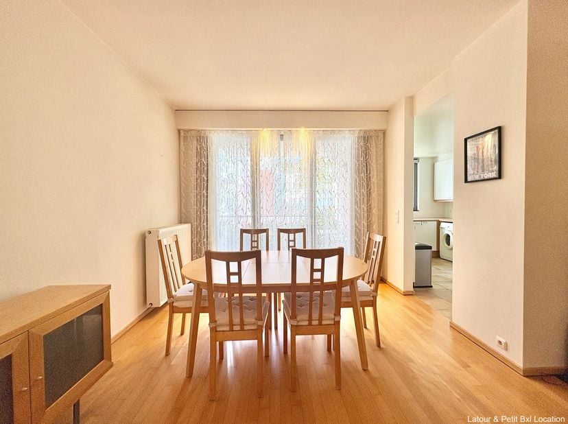 Appartement te huur in Avenue Livingstone 17,
                    1000 Brussel