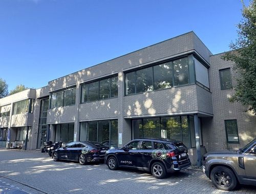                                         Bureaux à louer à Kontich, € 3.300
