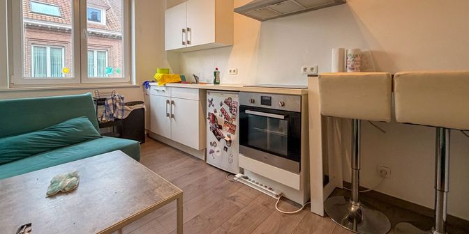 Appartement te huur in Rue des Clairisses 2 bus 21, 7500 Tournai