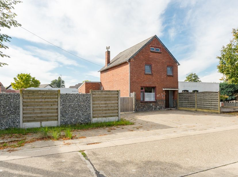 Huis te koop in Mulk 70/1,
                    3930 Hamont