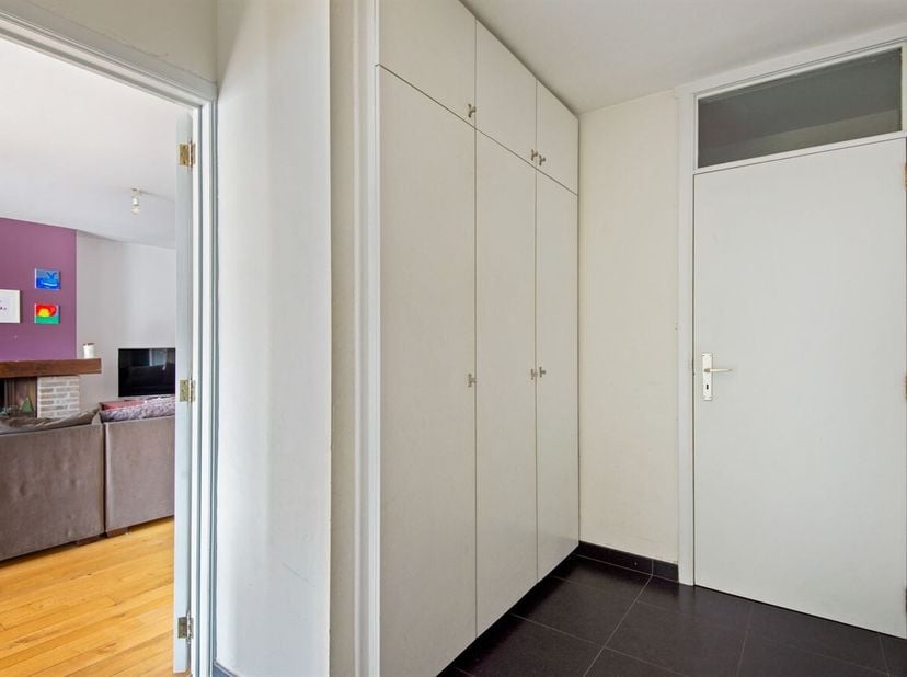 Appartement très spacieux avec belle terrasse dans un endroit de choix à Temse<br />
Emplacement<br />
Cet appartement spacieux est parfaitement situé