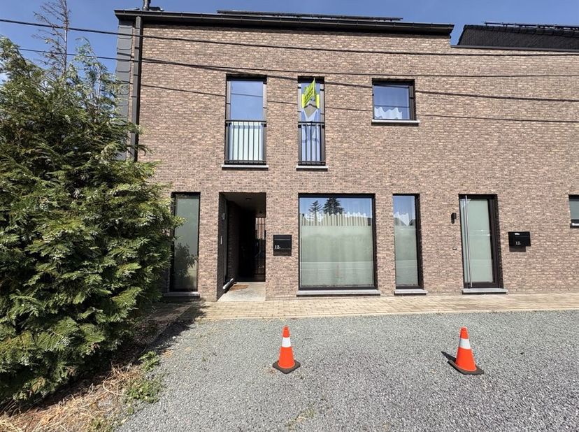 Prachtig nieuw appartement<br />
Deze site heeft een tijdloze, smaakvolle architectuur met oog voor klasse. De inrichting is gedaan met hoogwaardige m
