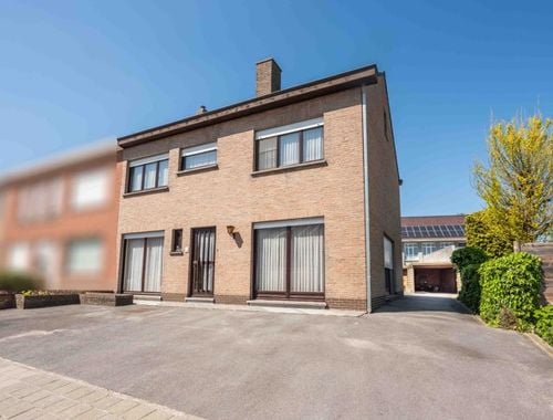                                         Woning te koop in Deerlijk, € 195.000
