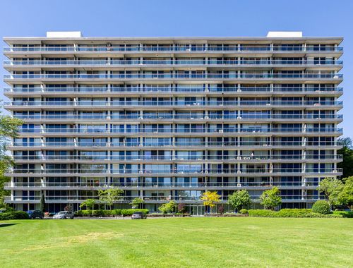                                         Appartement te koop in Berchem, € 275.000
