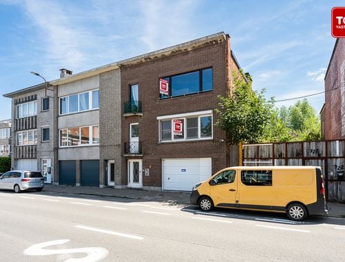                                        Appartement te koop in Sint-Amandsberg, € 299.000
