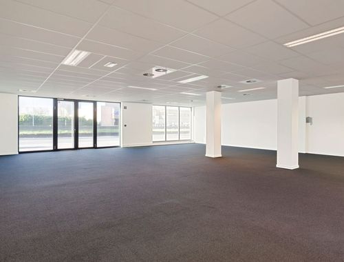                                         Kantoor te huur in Wilrijk, € 2.115
