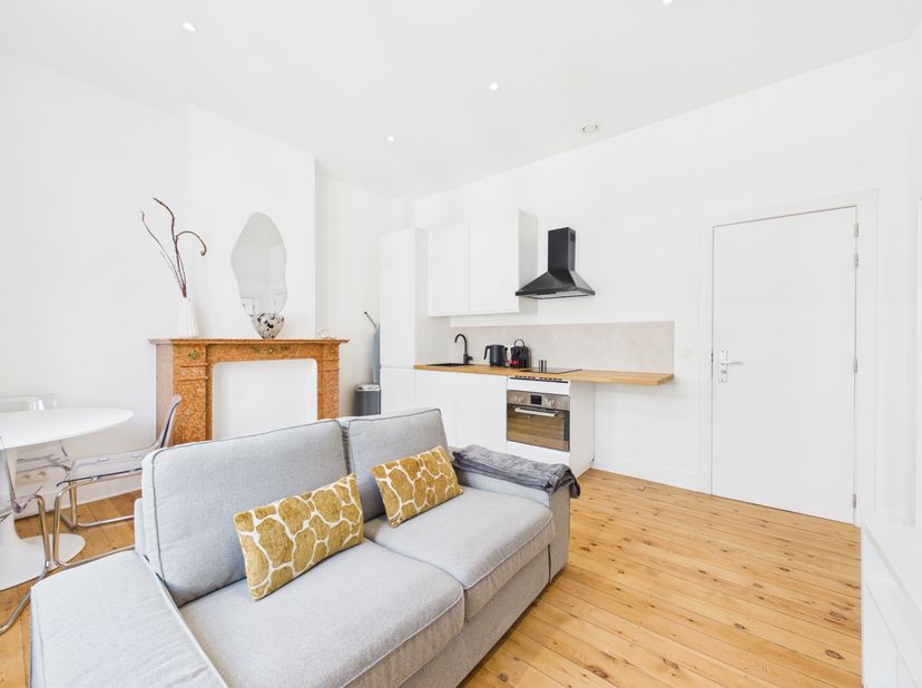 Appartement te huur in Rue Franz Merjay 64 bus 00,
                    1050 Elsene