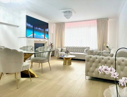                                         Appartement te huur in Sint-Lambrechts-Woluwe, € 2.110
