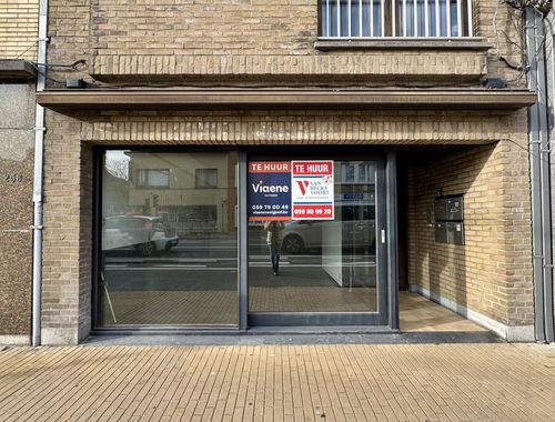                                         Rez-de-chaussée commercial à vendre à Mariakerke, € 140.000

