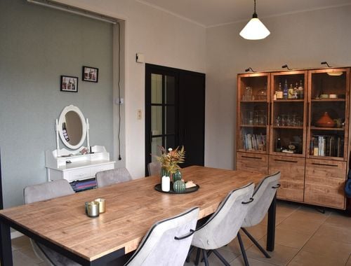                                         Maison à vendre à Sint-Truiden, € 249.000
