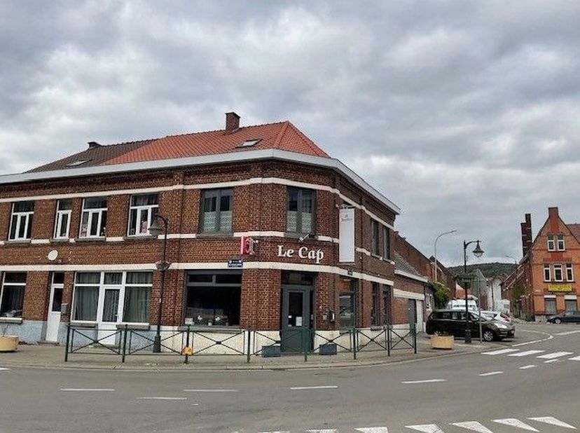 Bien professionnel à vendre
                    à 7750 Amougies