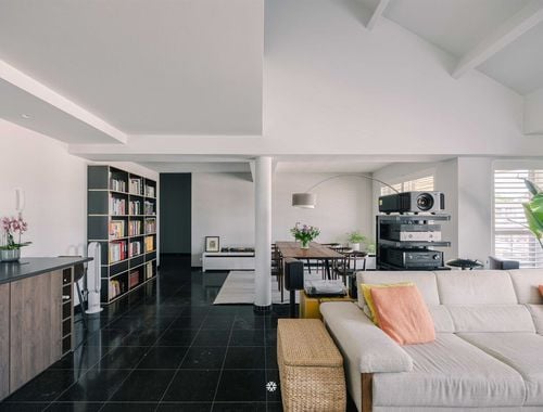                                         Appartement te koop in Burcht, € 349.000
