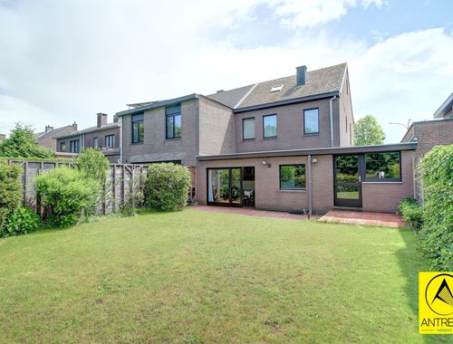                                         Maison à vendre à Edegem, € 495.000
