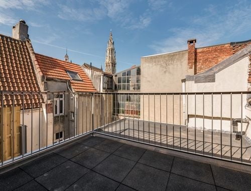                                         Dakappartement te huur in Antwerpen, € 995

