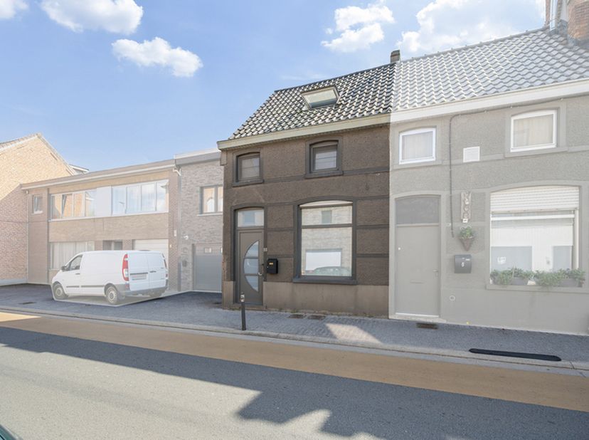Toffe, gezellige SPECIALE starterswoning met ruime tuin en achter uitweg voor fietsen/brommers&amp;nbsp;<br />
Op zoek naar een charmante speciale starter