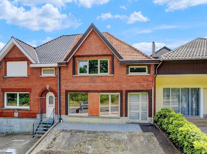 [[ CE BIEN PARTICIPE À LA JOURNÉE MAISONS OUVERTES ERA LE 13/6 DE 16:00 À 17:00 ]] À vendre : maison mitoyenne située Blerebergstraat à Tielt-Winge, à