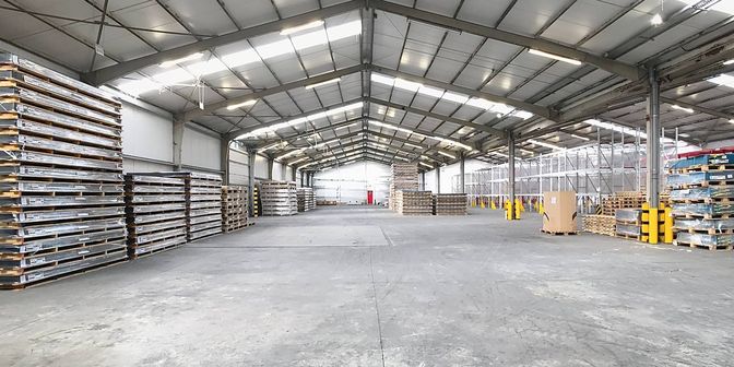 Bedrijfsvastgoed te huur in Herderstraat 10, 8700 Tielt