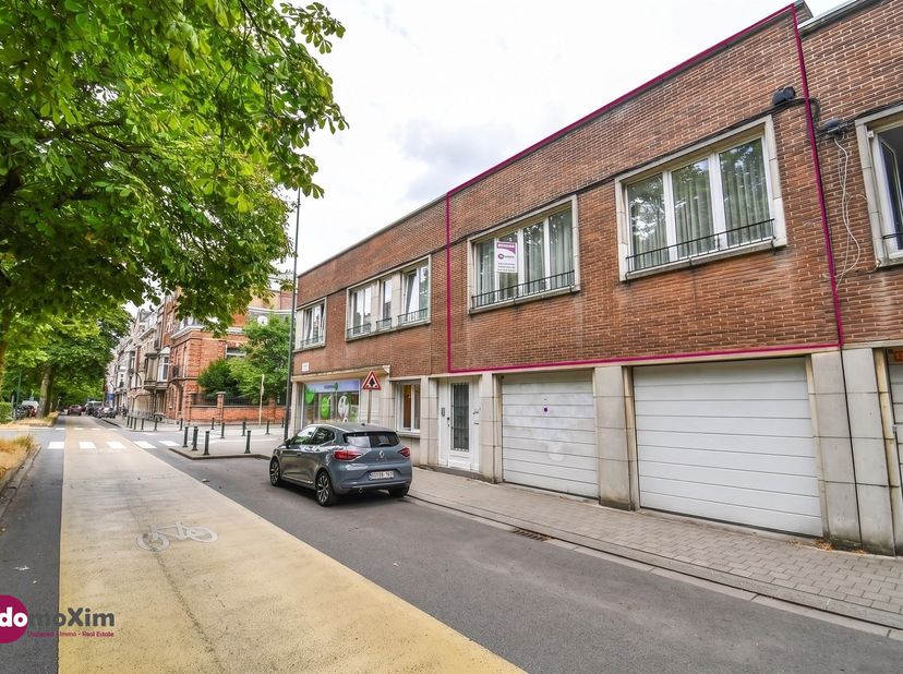 Appartement met één slaapkamer &amp; garagebox in Schaarbeek<br />
<br />
Zoek je een slimme investering of een heerlijke nieuwe thuis in Brussel? Of je