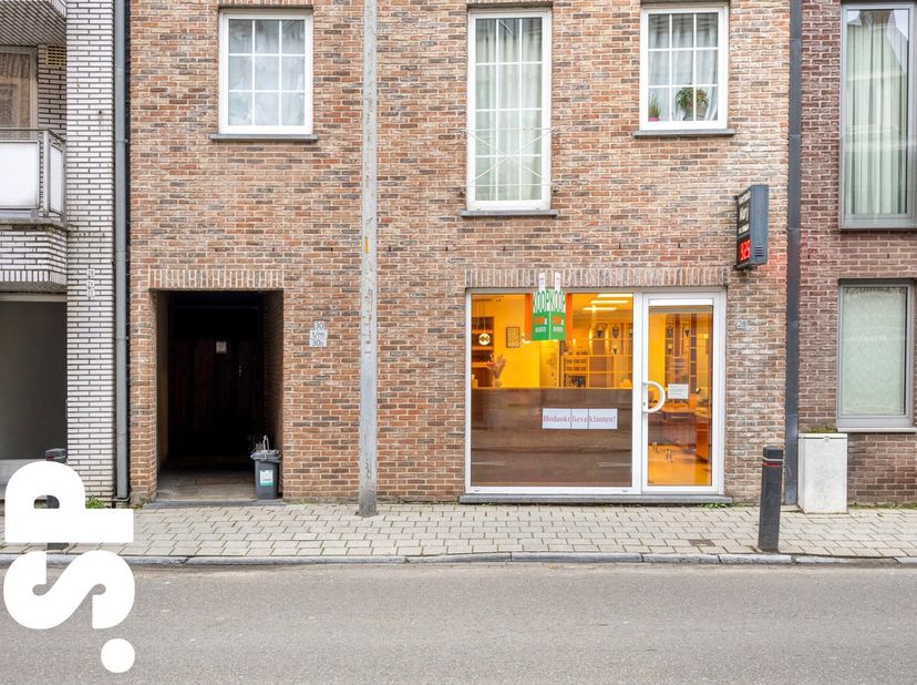 Bedrijfsvastgoed te koop in De-Billemontstraat 28,
                    2440 Geel
