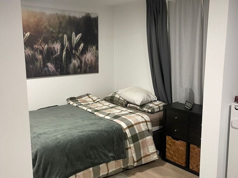 Als student is het vinden van een geschikte kamer in de buurt van de universiteit een belangrijke stap in je studiecarrière. Als je op zoek bent naar