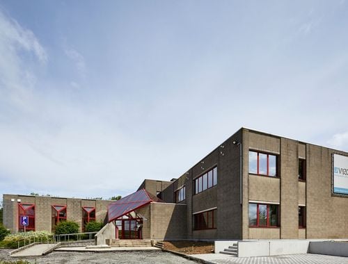                                         Bureaux à louer à Zellik, € 3.621
