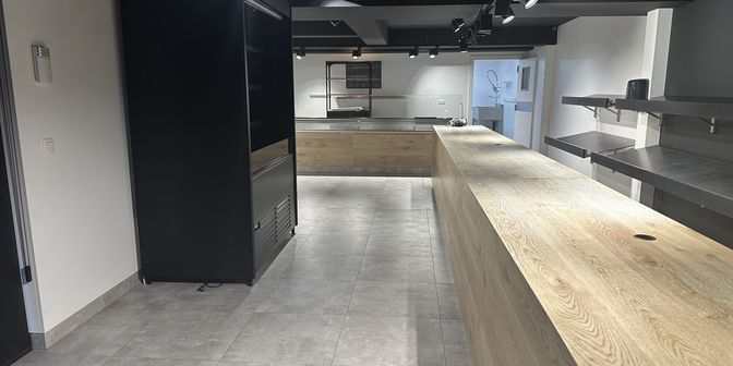 Bedrijfsvastgoed te huur in Bredabaan 312 bus R, 2930 Brasschaat