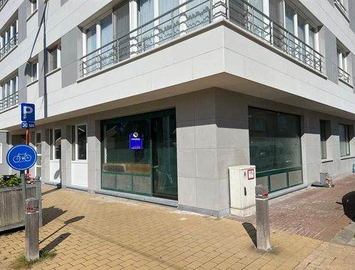                                         Bâtiment commercial à vendre à Middelkerke, € 210.000
