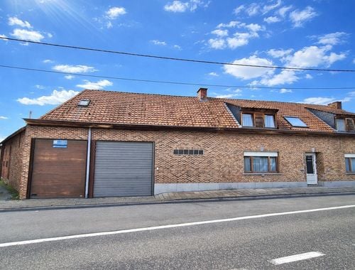                                         Ferme à vendre à Oosterzele, € 499.000

