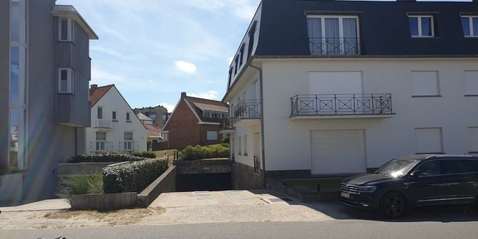 Garage te koop in ROUSSEAULAAN 12 bus G 9, 8670 Koksijde