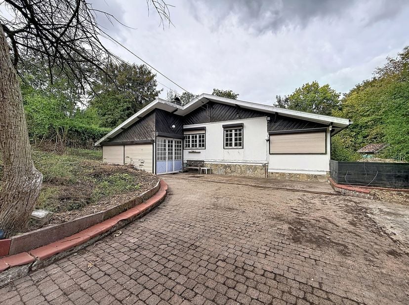 Huis te koop in ,
                    6120 Ham-sur-Heure