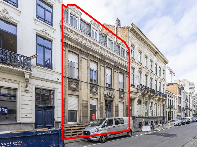 Huis te koop in Sint-Thomasstraat 28,
                    2018 Antwerpen