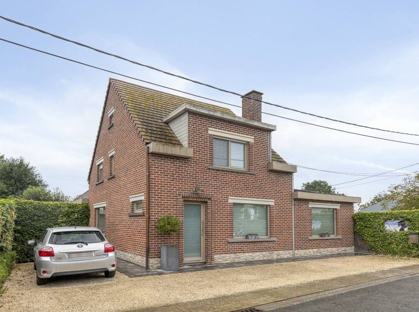 Huis te koop in Boerenkrijglaan 1,
                    8800 Roeselare