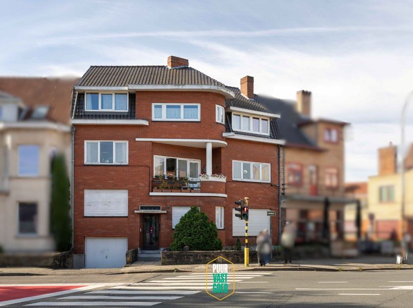 Appartement à vendre
                    à 8200 Sint-Andries