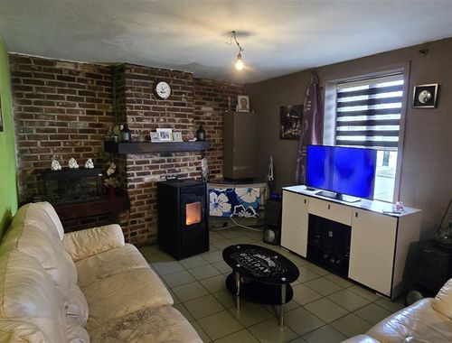                                         Eengezinswoning te koop in Péruwelz, € 110.000
