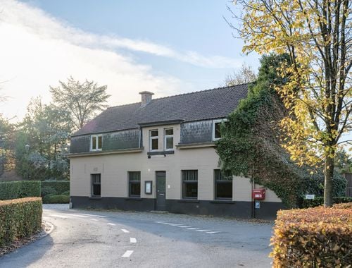                                         Handelspand te huur in Deurle, € 4.750
