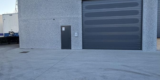 Bedrijfsvastgoed te huur in Kruisstraat 61H, 9930 Zomergem
